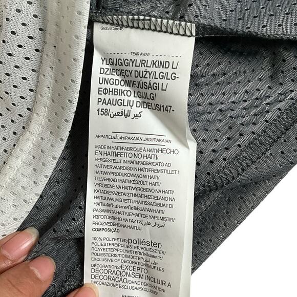 Under Armour UA Reversible Mesh Team 2-Ply Basketball Jersey White Gray Y-LG - Picture 8 of 9